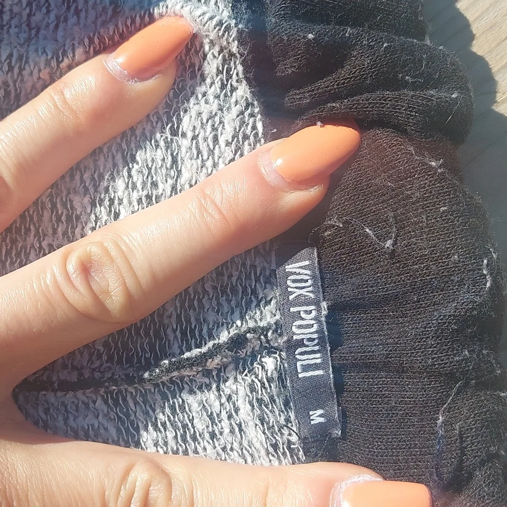 Sweats - Picture 4 of 6